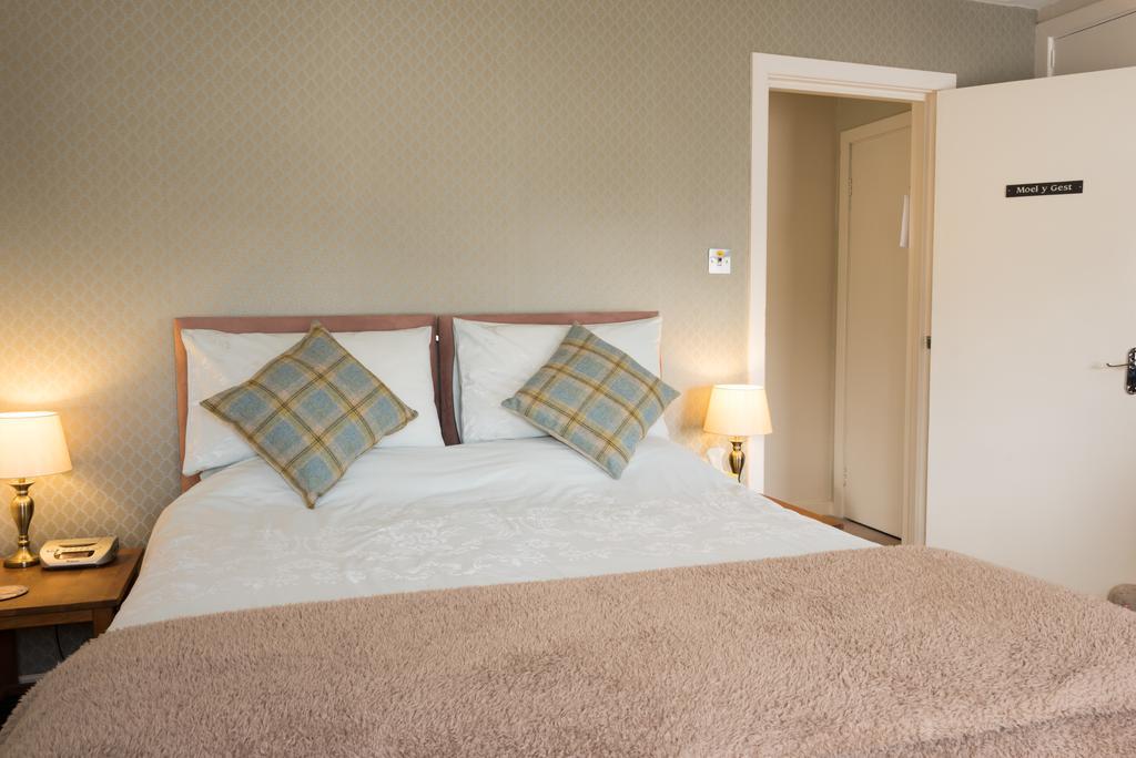 Bwlch Y Fedwen Bed And Breakfast พอร์ทแมด็อก ภายนอก รูปภาพ